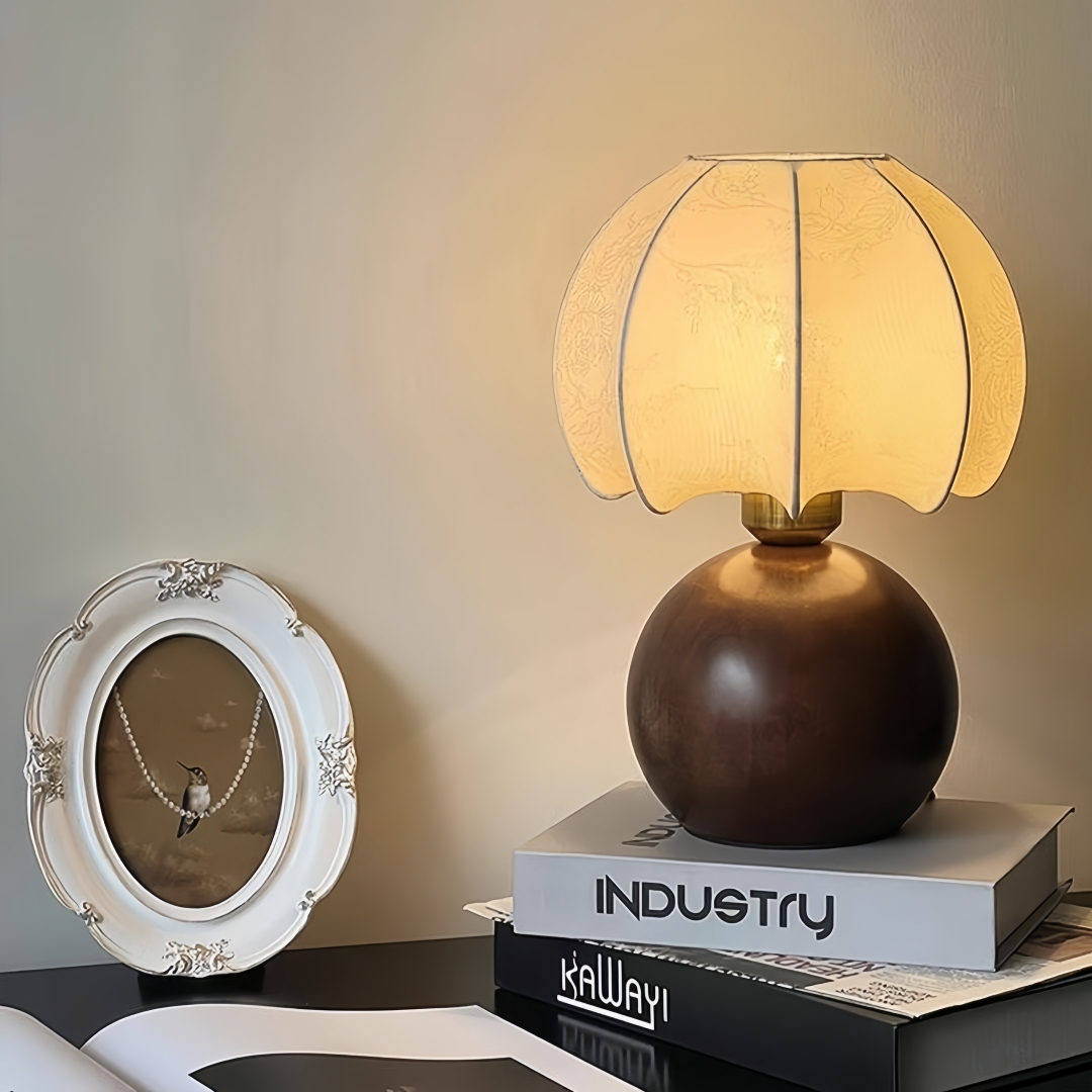Vintage floral table lamp, med - огляд і ціна Home Decor Lamp