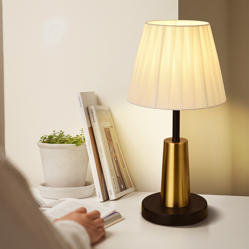 Nordic decorative bedroom tabl - огляд і ціна Home Decor Lamp