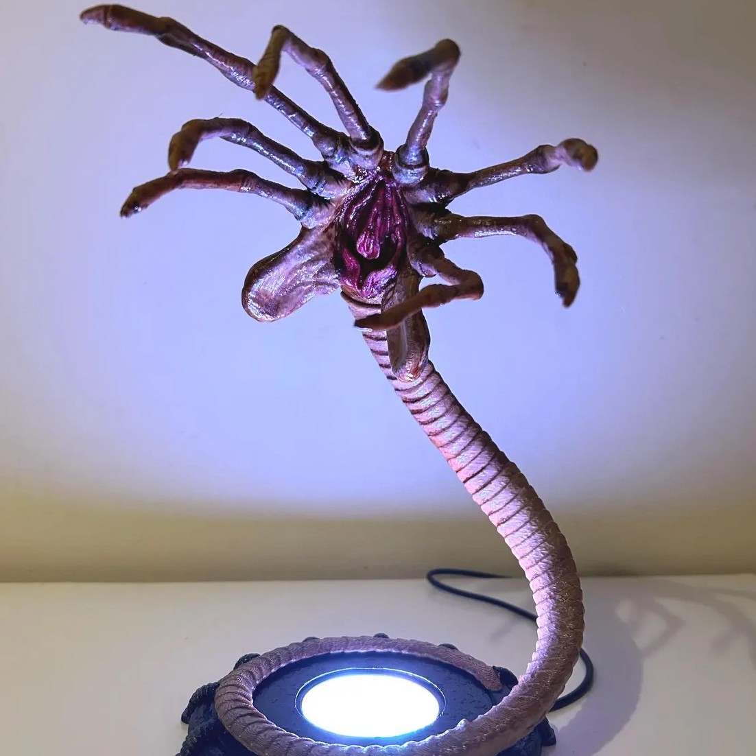 Alien Facehugger Lamp Nightlig - огляд і ціна Home Decor Lamp