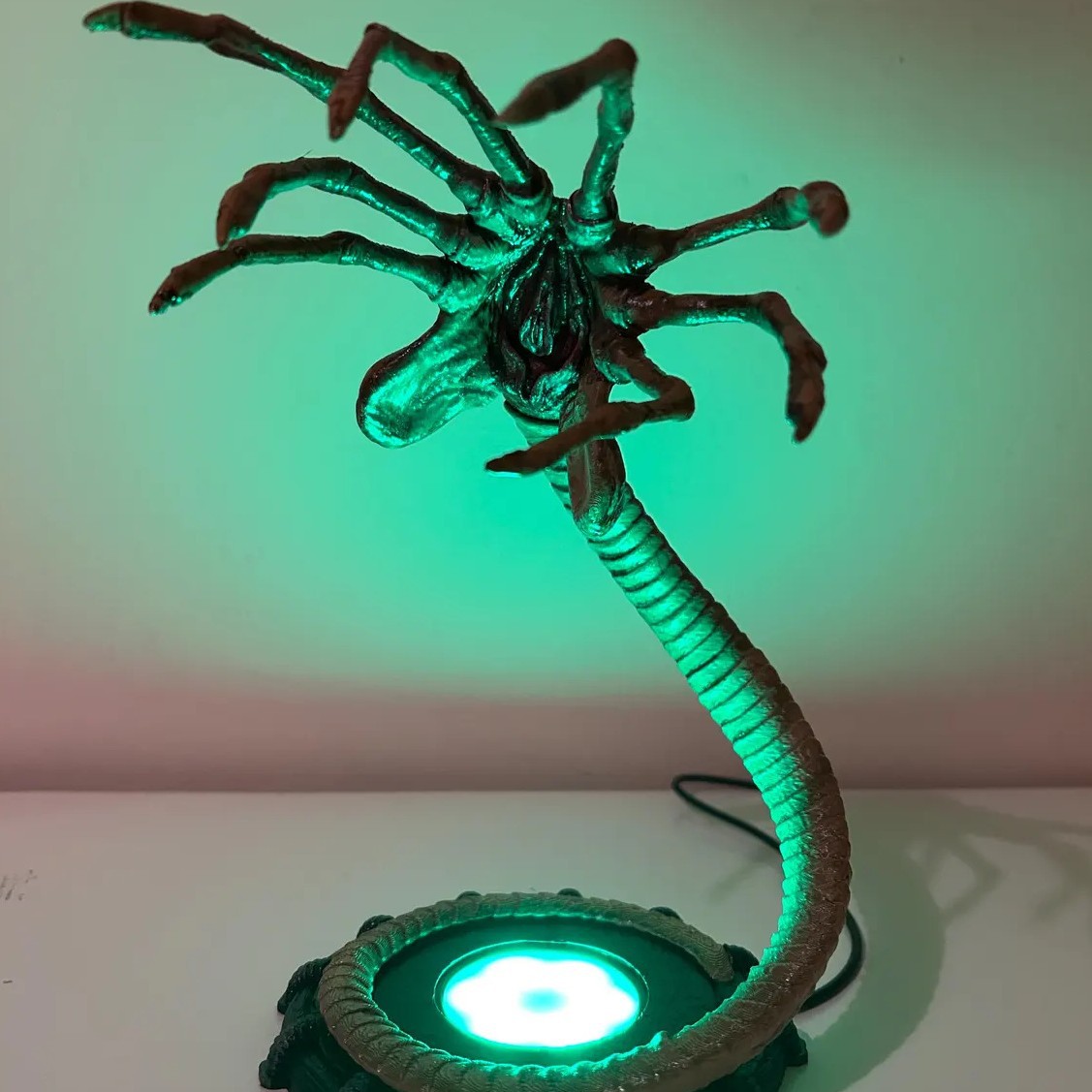 Alien Facehugger Lamp Nightlig - огляд і ціна Home Decor Lamp